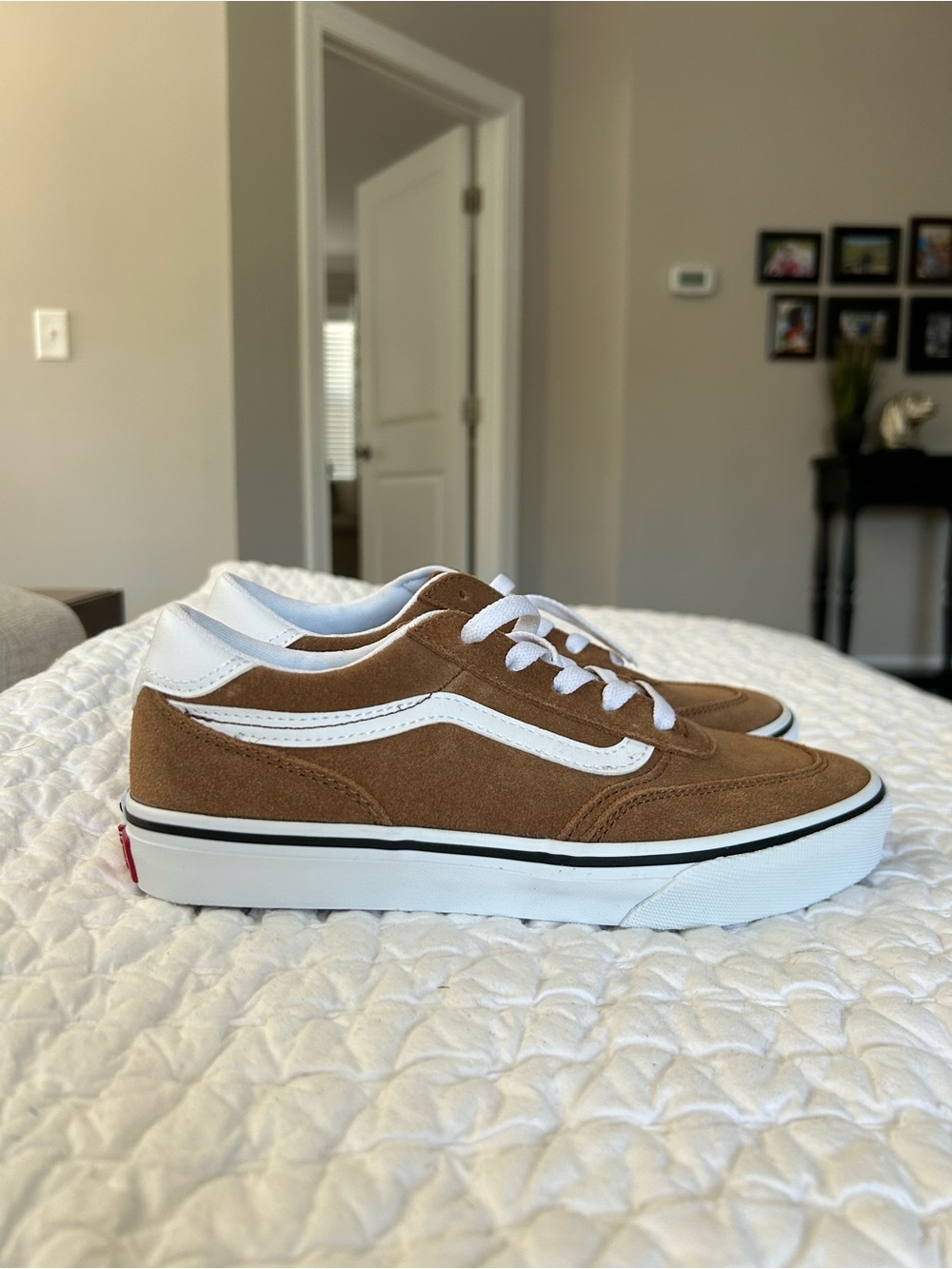 Vans Kids Old Skool Suede Sneakers - Brown & White
